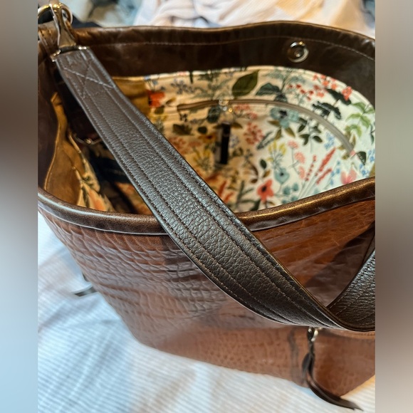 Rough and Tumble Komodo Pebble Lg Pillow Bucket Custom Rifle Paper Co Lining - Picture 4 of 6